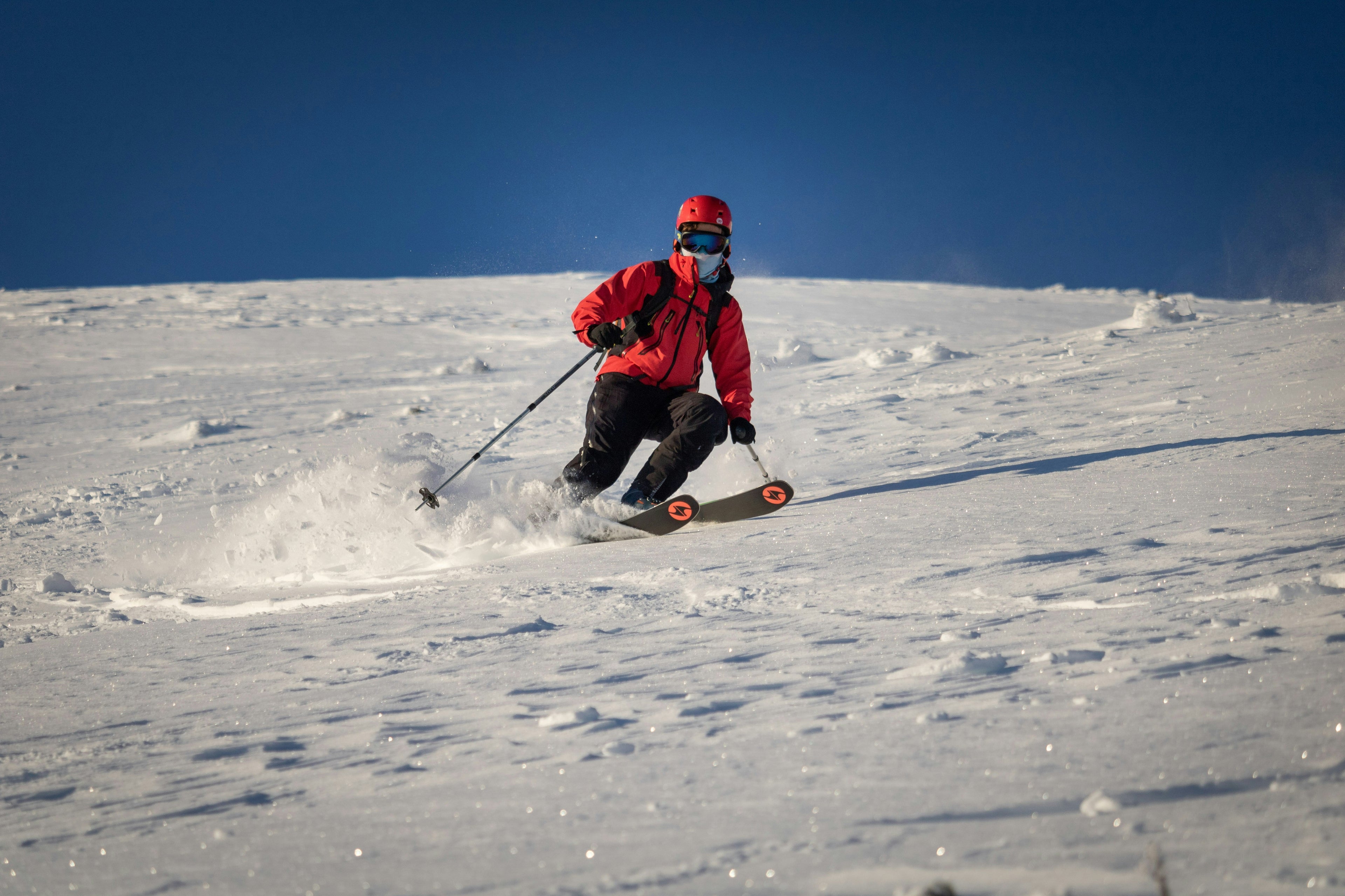 Raisons de louer ses skis plutôt que d’acheter : le guide simple pour faire le bon choix